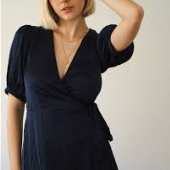 Aritzia Wilfred Lune Satin Dress - Picture 4 of 14